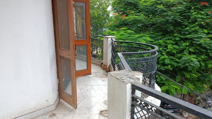 Balcony, vaishali sector 5 3 Bedroom 2150 Sq.Ft. Builder Floor In Vaishali Sector 5 Ghaziabad 8985306