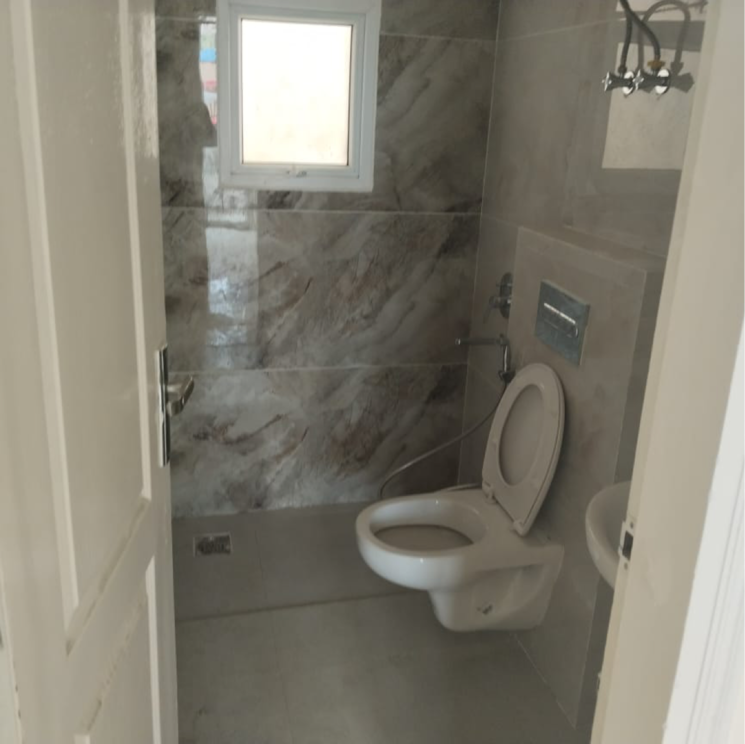 Bathroom, omaxe-the-palace 3 Bedroom 1550 Sq.Ft. Apartment In Sushant Golf City Lucknow 8985294