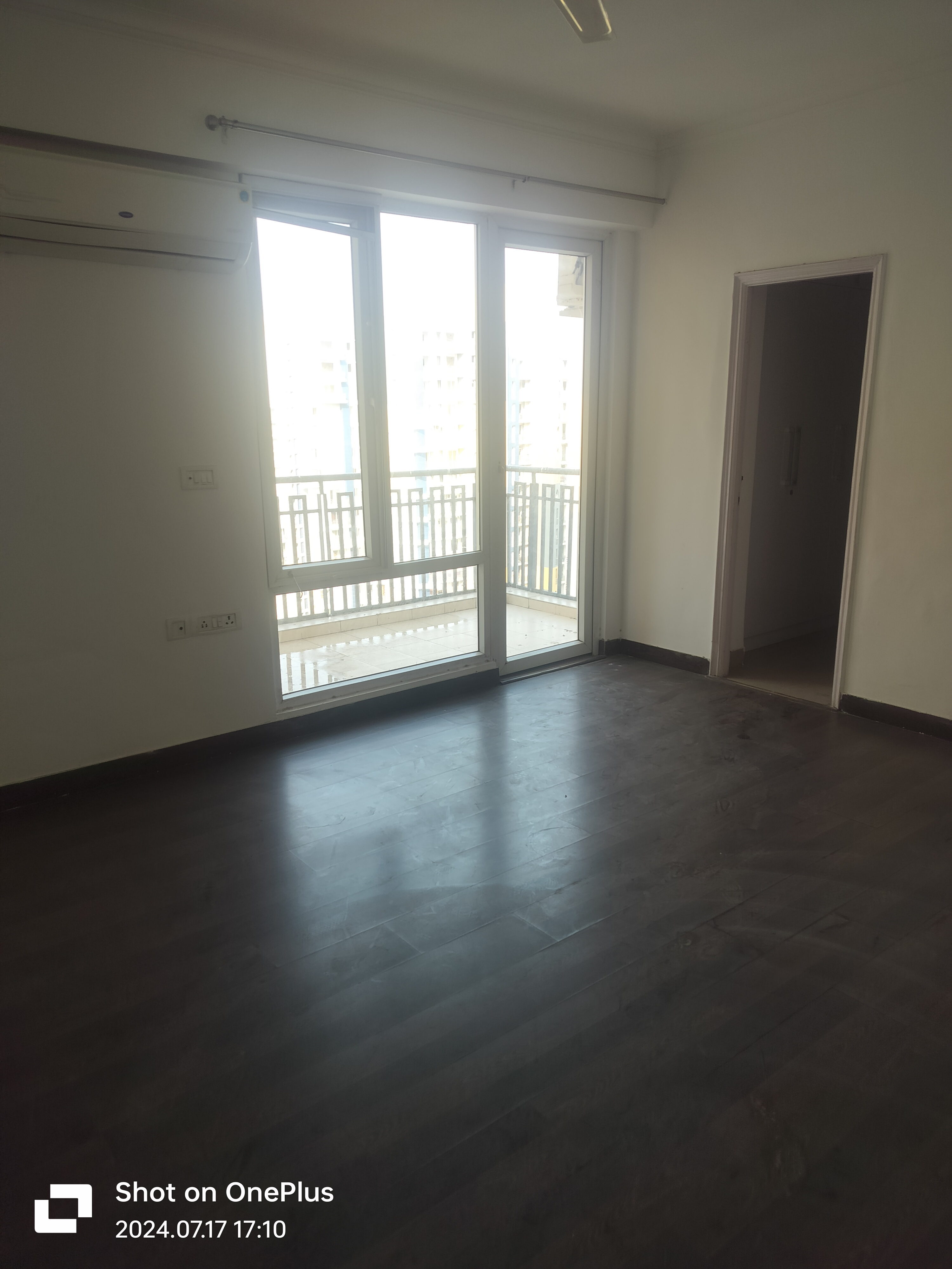 3 BHK + Pooja Room,Servant Room,Study Room,Extra Room 2100 Sq.Ft. Apartment in DLF The Ultima