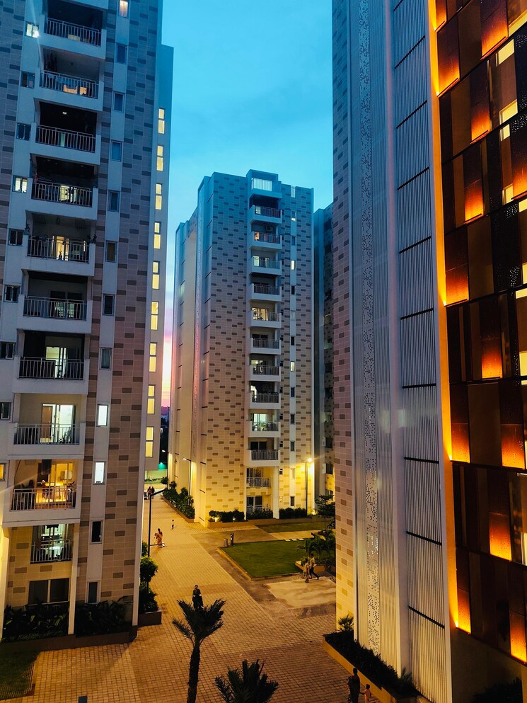 Exterior View, ambience-courtyard 2.5 Bedroom 1340 Sq.Ft. Apartment In Manikonda Hyderabad 8985304