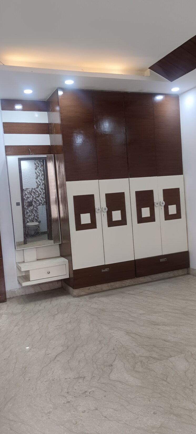 undefined, tilak nagar 3 Bedroom 1800 Sq.Ft. Builder Floor In Tilak Nagar Delhi 8985341