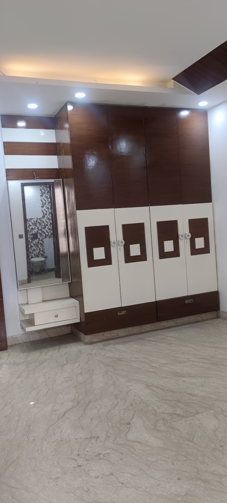 undefined, tilak nagar 3 Bedroom 1800 Sq.Ft. Builder Floor In Tilak Nagar Delhi 8985341