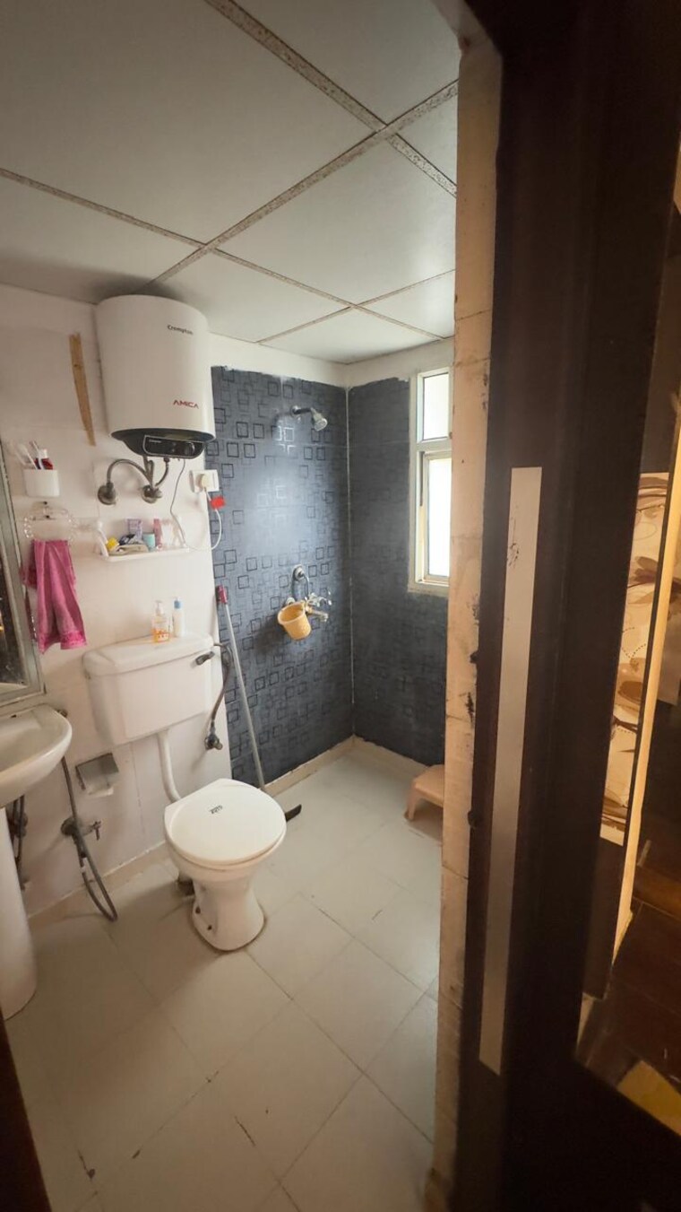 Bathroom, panchsheel-wellington 2 Bedroom 643 Sq.Ft. Apartment In Dundahera Ghaziabad 8985391