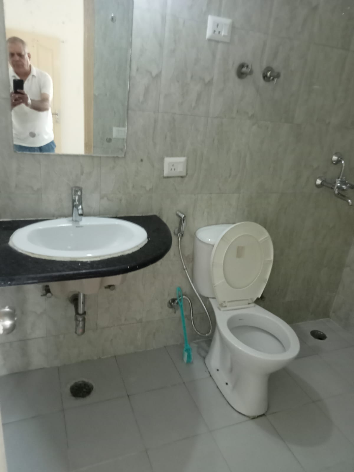 3 BHK + Pooja Room,Servant Room,Study Room,Extra Room 1895 Sq.Ft. Apartment in Microtek Greenburg