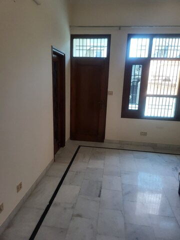 Living Room in 3 BHK Villa at Sector 21 – for Rent