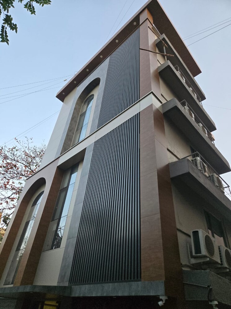 Exterior View, godrej-majesty 4 Bedroom 2580 Sq.Ft. Apartment In Sector 12 Greater Noida Greater Noida 8985523