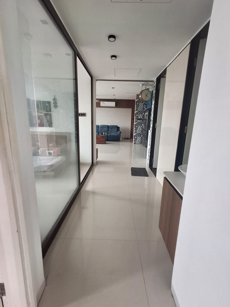 undefined, adajan 3 Bedroom 1750 Sq.Ft. Apartment In Adajan Surat 8985536