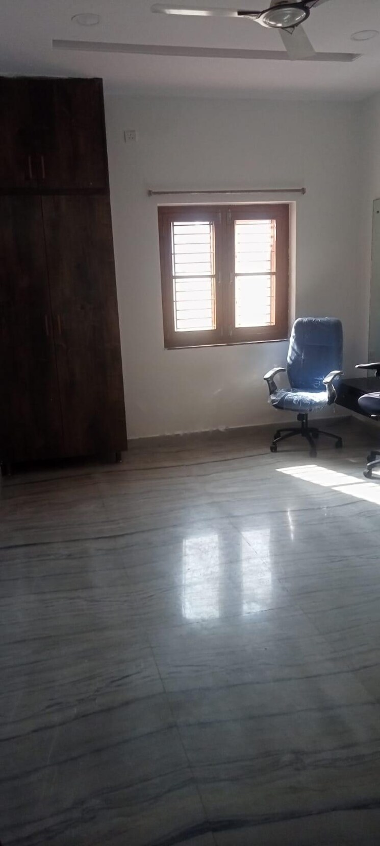  Parking, manikonda 2 Bedroom 975 Sq.Ft. Apartment In Manikonda Hyderabad 8985476