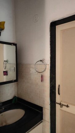 2 BHK + Servant Room Apartment For Sale in Daffodils Housing Society Row House