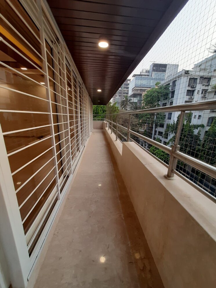 Balcony, palazzo-apartment 4 Bedroom 1800 Sq.Ft. Apartment In Santacruz West Mumbai 8985576