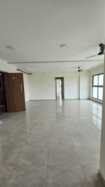 Building Lobby in 3.5 BHK Apartment at Sheth Irene, Malad West – for Rent