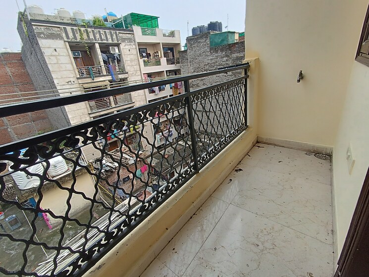 Balcony, govindpuri 2 Bedroom 600 Sq.Ft. Builder Floor In Govindpuri Delhi 8985605