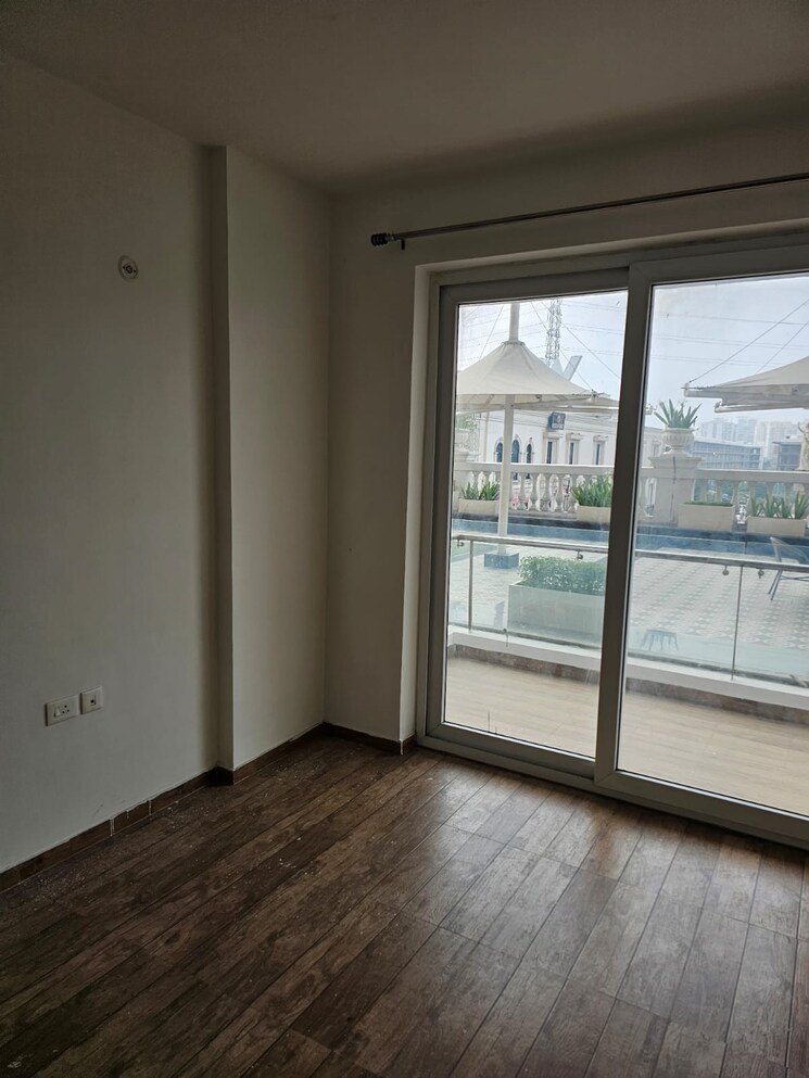 Room, omaxe-royal-residency-faridabad 3 Bedroom 1925 Sq.Ft. Apartment In Sector 79 Faridabad 8985685