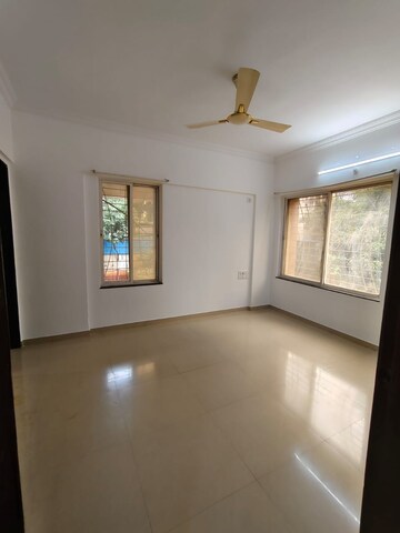 Room in 2 BHK Apartment at GK Dwarka Sai Paramount, Balewadi – for Rent
