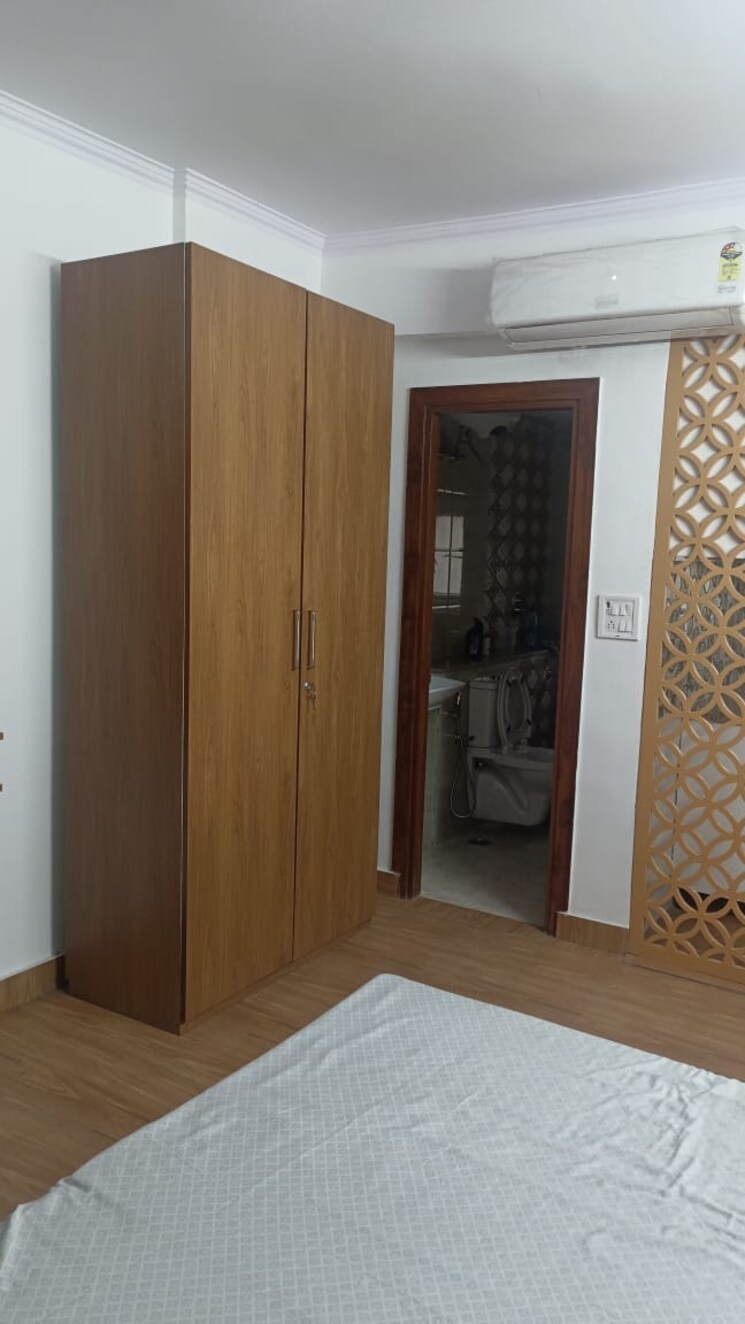 Room, dlf-one-midtown 2 Bedroom 1732 Sq.Ft. Apartment In Moti Nagar Delhi 8985742