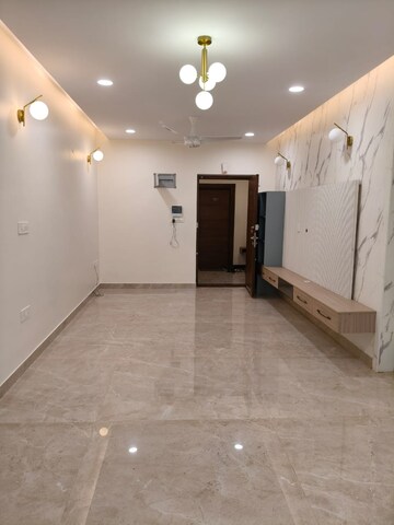 Building Lobby in 3 BHK Apartment at Richmond Town – for Rent