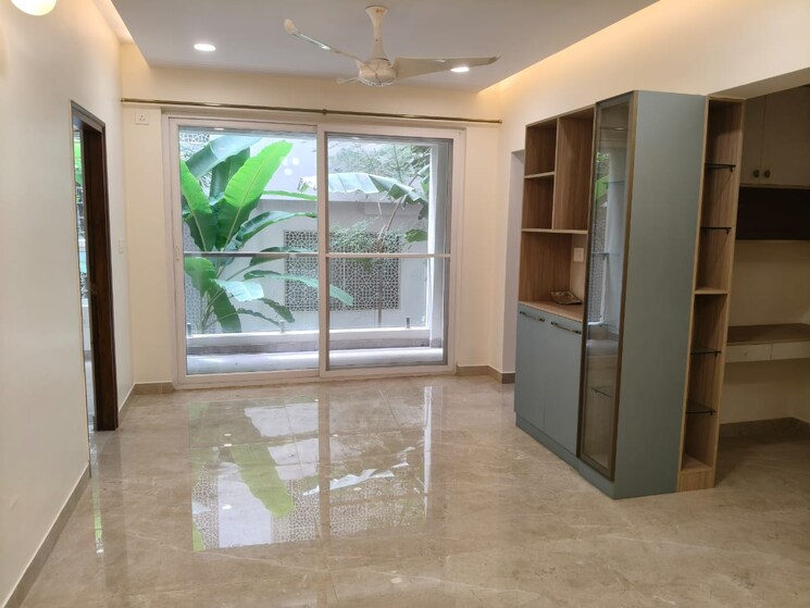 Room, richmond town 3 Bedroom 1600 Sq.Ft. Apartment In Richmond Town Bangalore 8985670