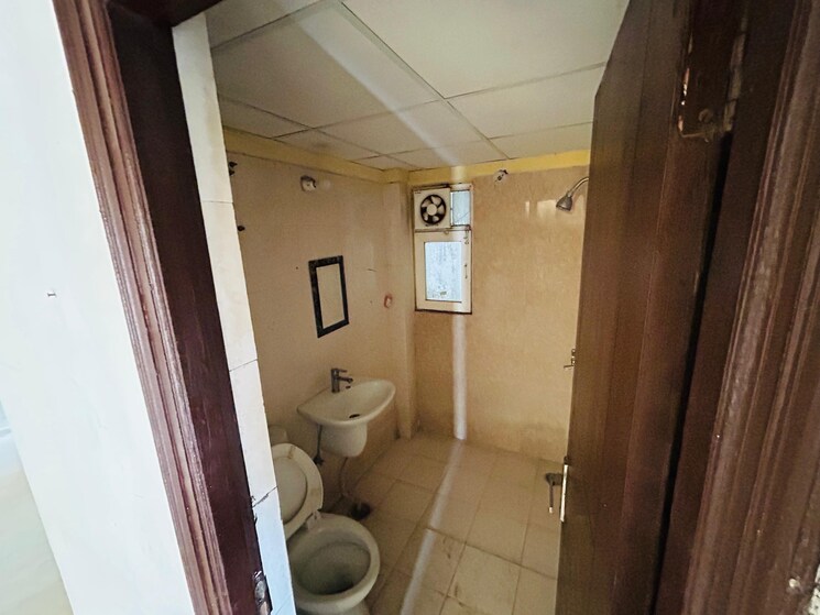 Bathroom, ska-greenarch 3 Bedroom 1220 Sq.Ft. Apartment In Sector 16b Greater Noida Greater Noida 8985759
