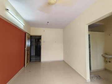 Room in 1 BHK Apartment at Shree Prastha CHS, Owale – for Rent