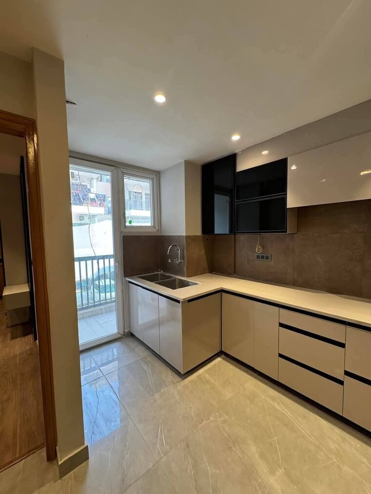 Kitchen, signature-global-twin-tower-dxp 3 Bedroom 2650 Sq.Ft. Apartment In Sector 84 Gurgaon 8985780