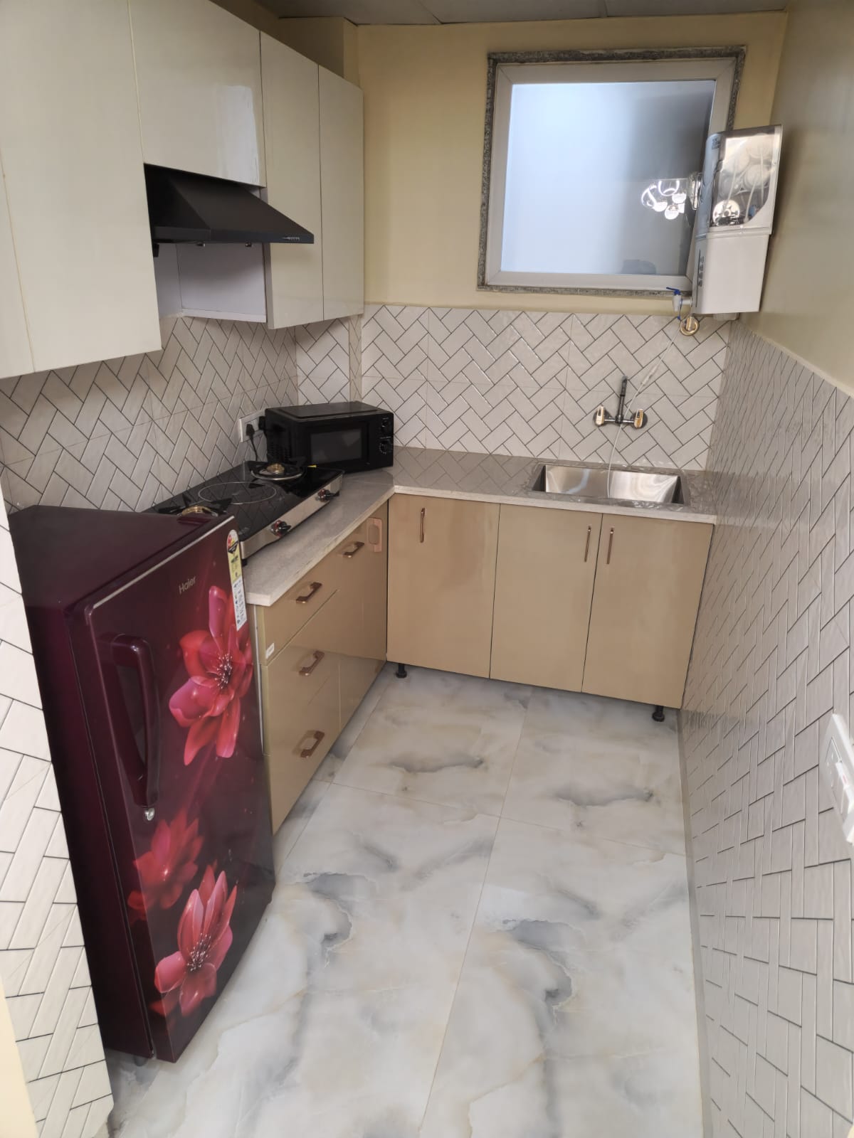 1 BHK + Pooja Room Builder Floor For Rent in SectoR-42