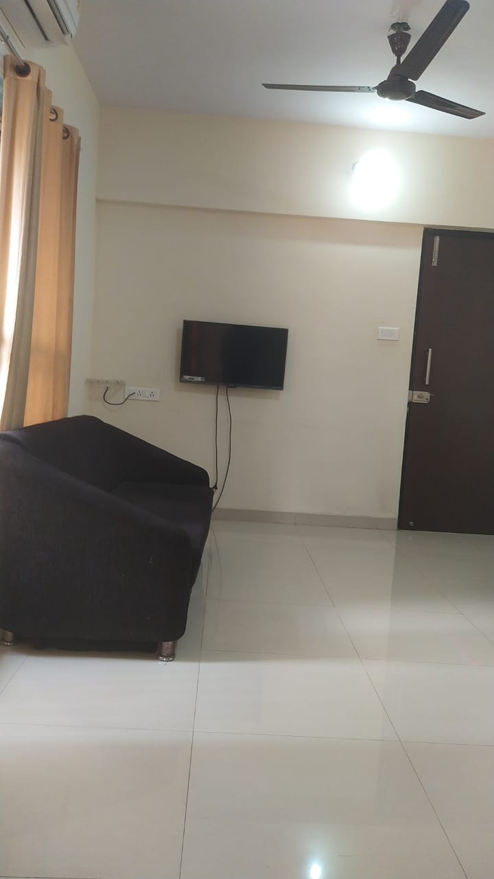 2 BHK Apartment For Rent in Neptune 100 Abov