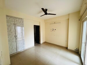 Room in 3 BHK Apartment at SKA Greenarch, Sector 16b Greater Noida – for Sale