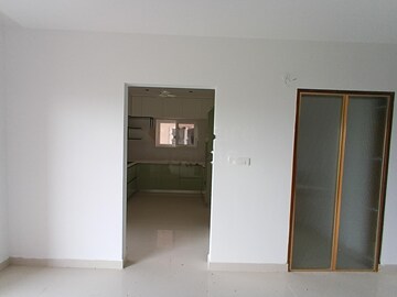 Furnished Amenities in 3 BHK Apartment at RNP 1, Kondapur – for Rent