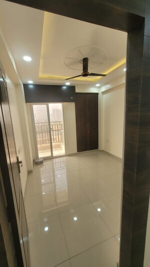 Room in 3 BHK Apartment at Ankriksh Valley, Knowledge Park V Greater Noida – for Sale