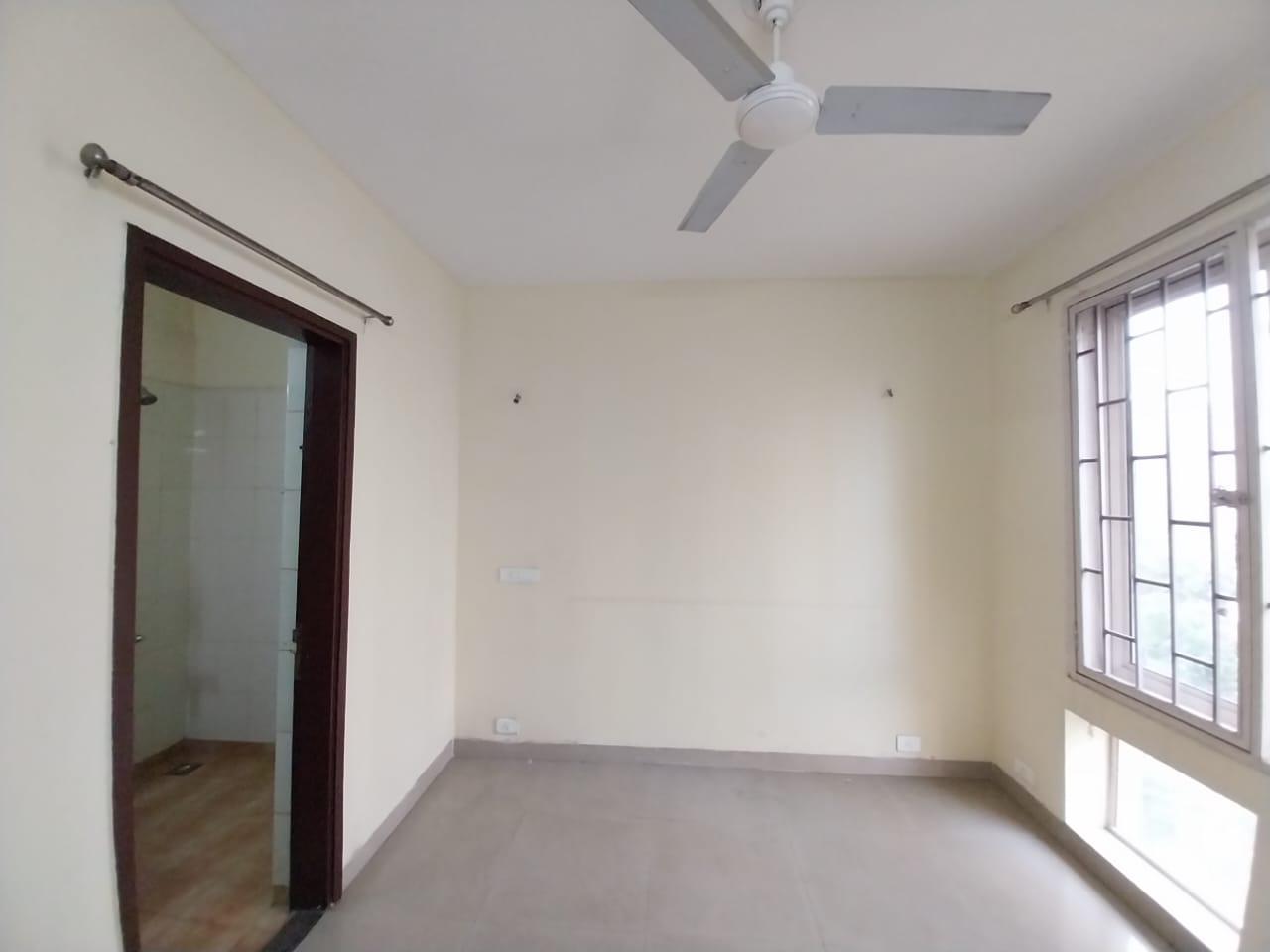3 BHK Builder Floor For Rent in Unitech Woodstock Floors