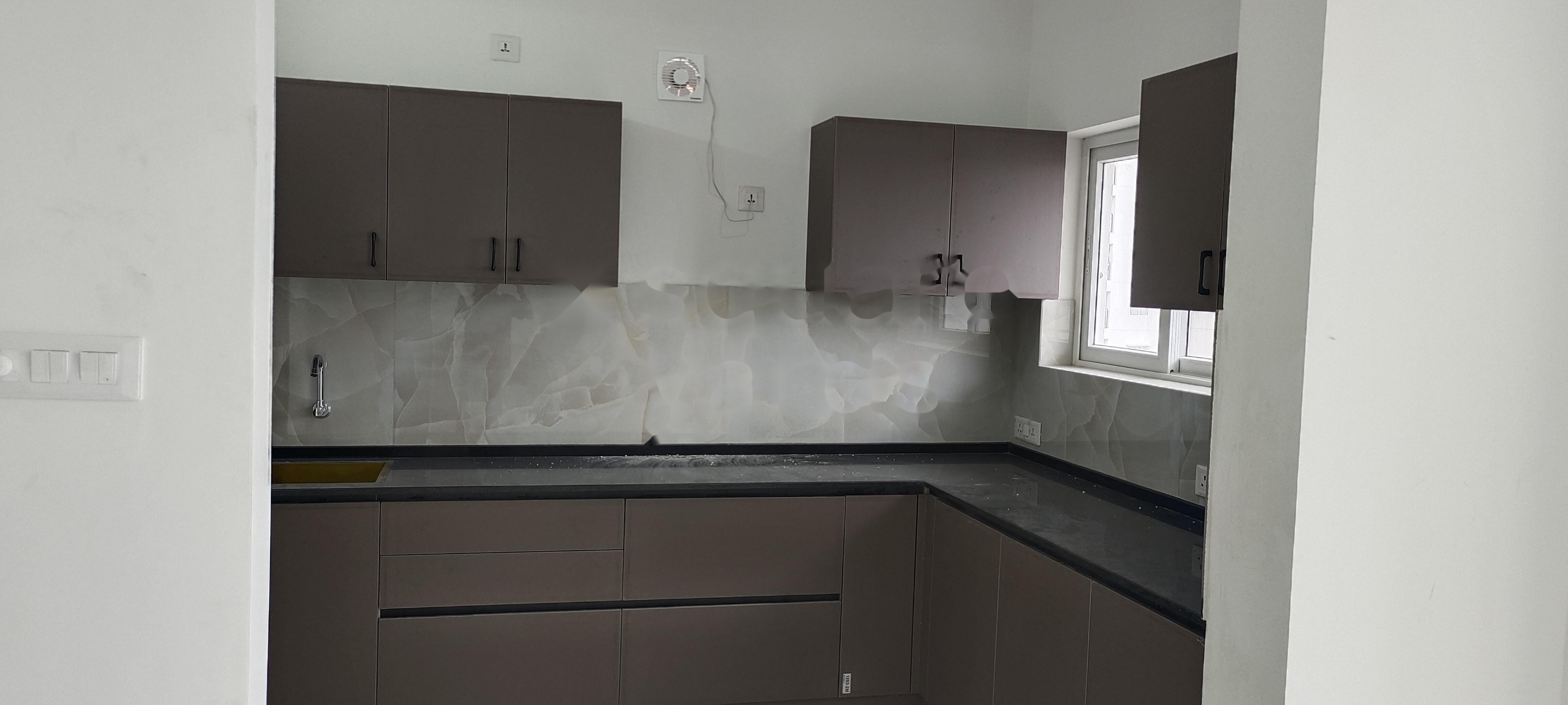 2 BHK Apartment For Rent in Poulomi Avante