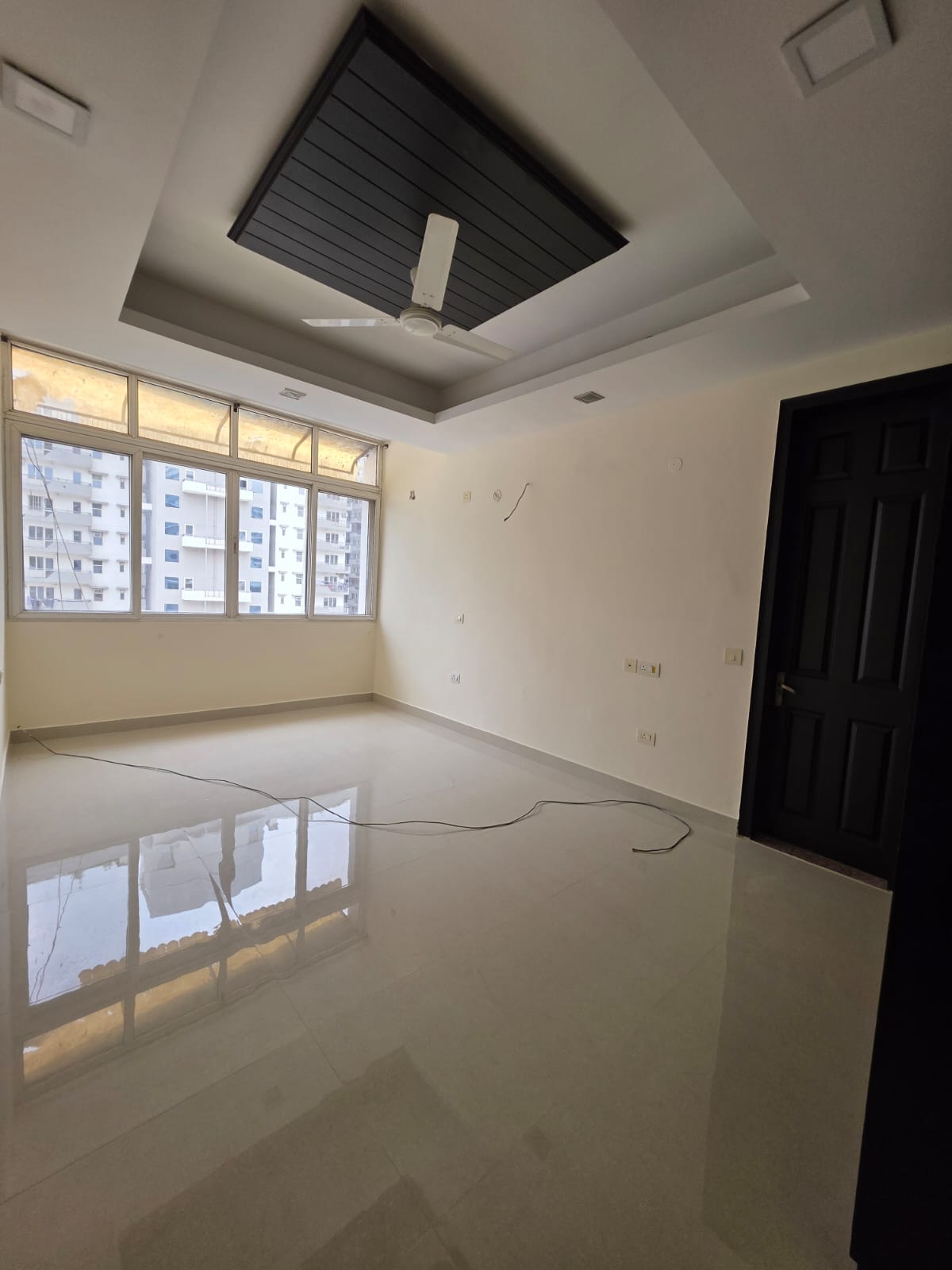4 BHK + Servant Room Penthouse For Rent in RWA Apartments Sector 50