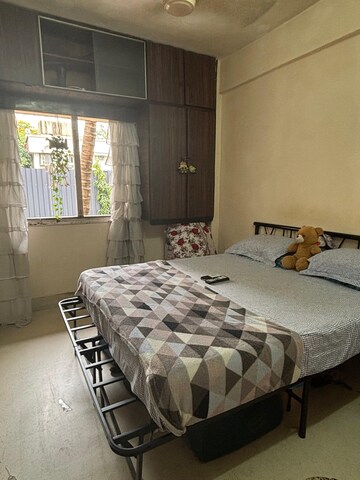 Bedroom in  Pg at Malad West – for Rent