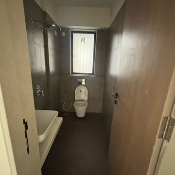 Building Lobby in 3 BHK Apartment at Matunga East – for Rent