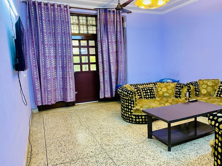 Living Room, lajpat nagar ii 2 Bedroom 800 Sq.Ft. Apartment In Lajpat Nagar ii Delhi 8986047