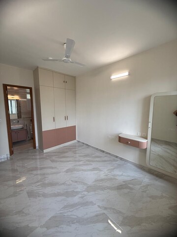 Room in 2 BHK Apartment at Concorde Auriga, Kr Puram – for Rent