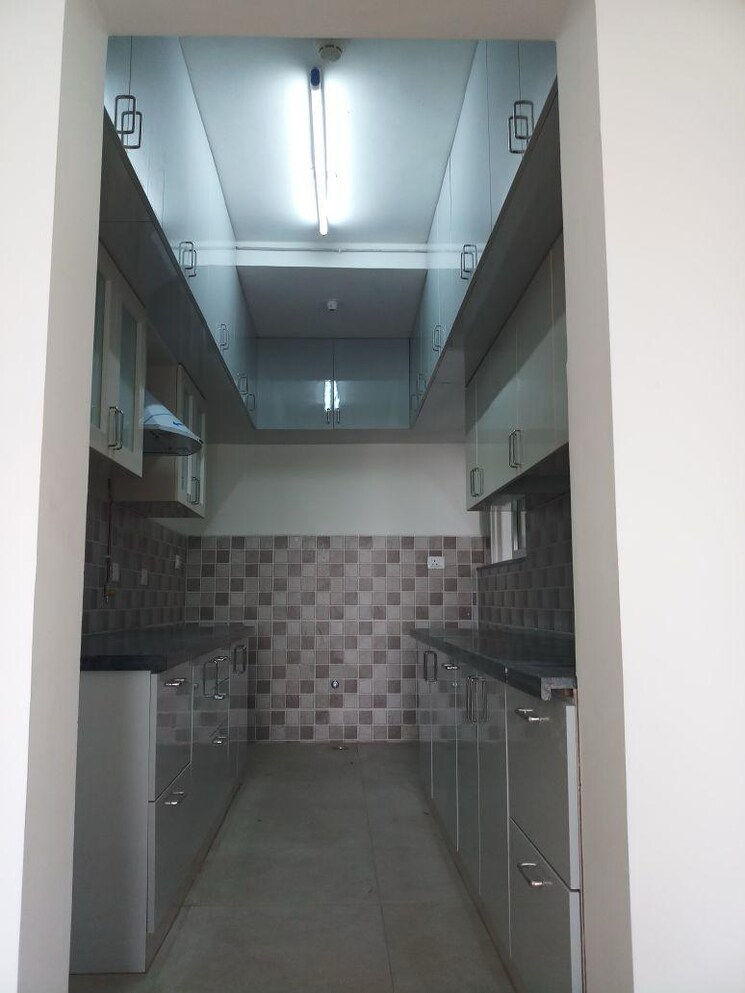 Bathroom, prestige-misty-waters 2 Bedroom 1134 Sq.Ft. Apartment In Hebbal Bangalore 8986189