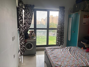 Bedroom in 2 BHK Apartment at Kalpataru Woods Ville, Powai – for Rent