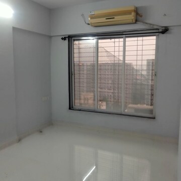 Room in 1 BHK Apartment at Adarsh CHS Kurla, Kurla – for Rent