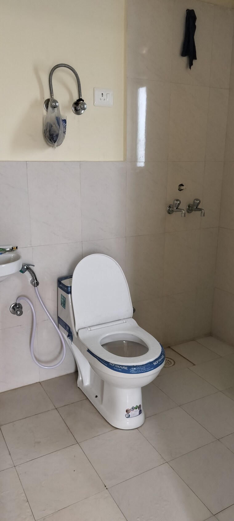 Bathroom, pyramid-urban-homes 2 Bedroom 601 Sq.Ft. Apartment In Sector 70a Gurgaon 8986281