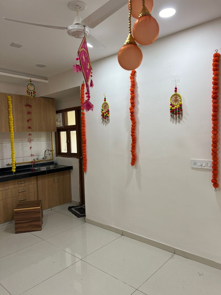Room, bhadaj 3 Bedroom 1665 Sq.Ft. Apartment In Bhadaj Ahmedabad 8986326