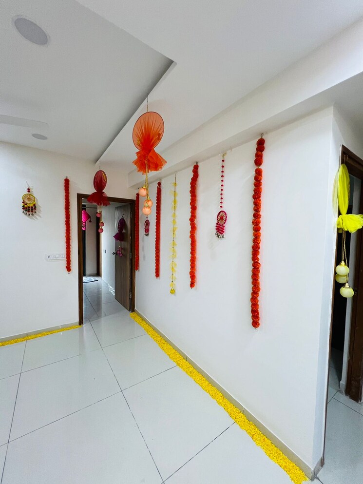 Room, science city 3 Bedroom 1485 Sq.Ft. Apartment In Science City Ahmedabad 8986356