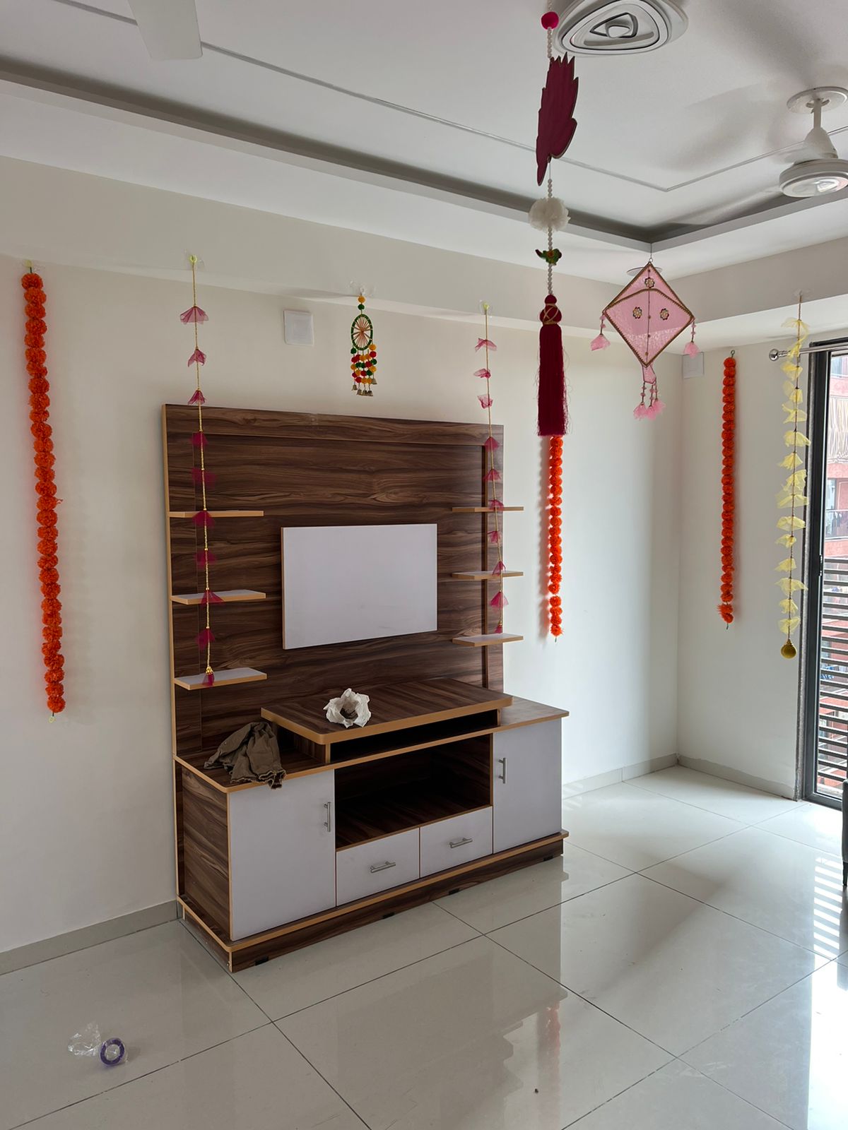 Room, science city 3 Bedroom 1485 Sq.Ft. Apartment In Science City Ahmedabad 8986356