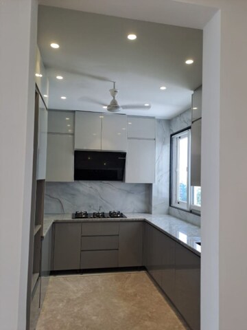 Kitchen in 3 BHK Builder Floor at SS Mayfield Gardens, Sector 51 – for Rent