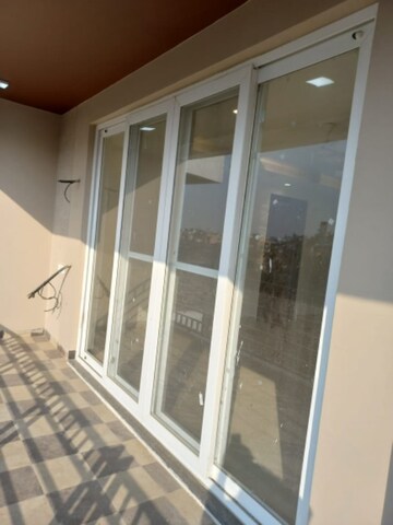 Balcony in 3 BHK Builder Floor at SS Mayfield Gardens, Sector 51 – for Rent