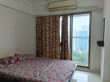 Bedroom in 1 BHK Apartment at Yash Laxman Niwas, Malad West – for Rent