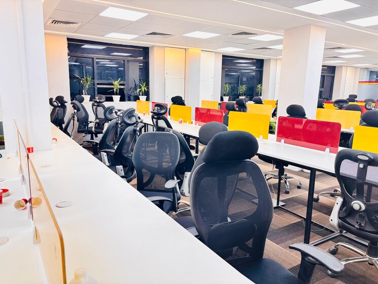 Team Area, sector 4 Commercial Office Space 6500 Sq.Ft. In Sector 4 Noida 8986605