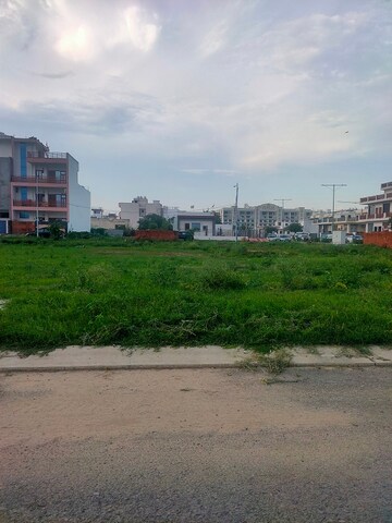  Plot For Sale in Wave City, Wave City