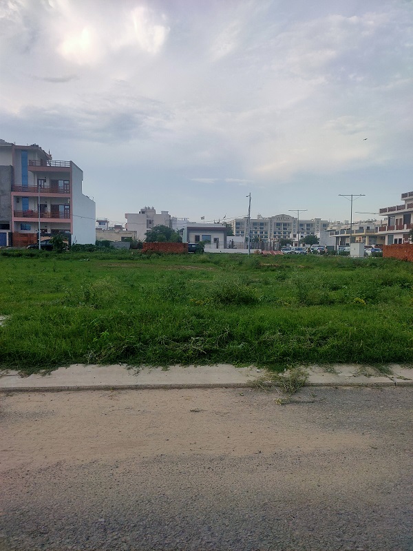 Plot For Sale in Wave City