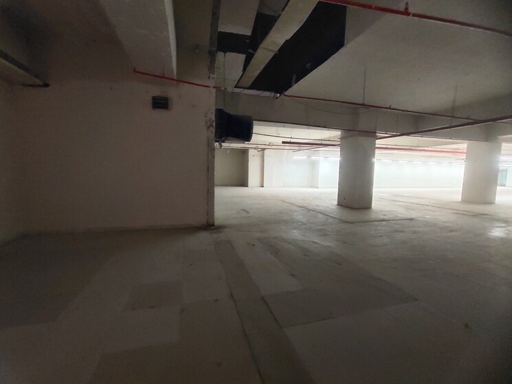 Room, paranjape-athashri-xion Commercial Showroom 35000 Sq.Ft. In Hinjewadi Pune 8986606